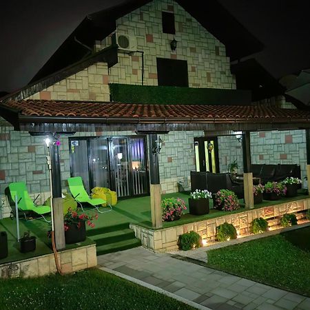 Apartman Domacinstvo La Vie Na Selu Hotel Niska Banja Exterior foto